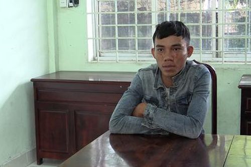 Bình Dương: Xin hát nhờ sau đó kiếm chuyện rồi lấy dao chém người