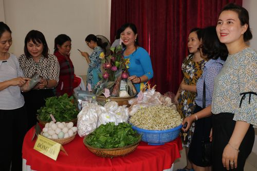 Giải pháp kết nối cung- cầu hàng hóa hỗ trợ phụ nữ phát triển kinh tế