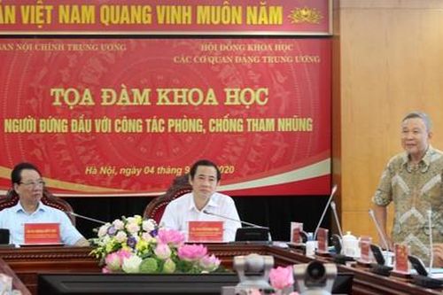 Có người đứng đầu còn bao che cho tham nhũng