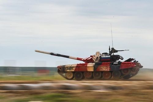 Thắng nghẹt thở trước Trung Quốc, Nga giành Huy chương vàng Tank Biathlon 2020