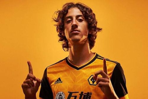 Wolves chiêu mộ tân binh đắt giá nhất lịch sử CLB