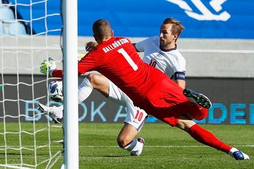 Đội tuyển Anh thắng 1-0 Iceland ngạt thở ở phút chót