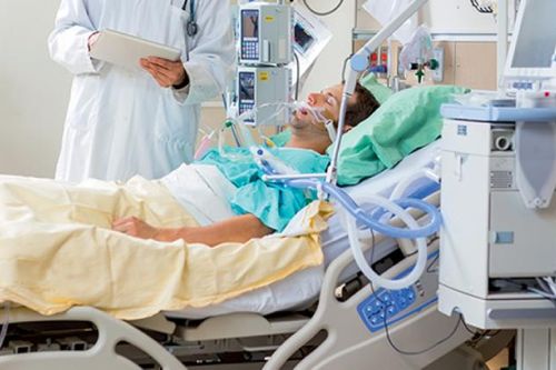 Bệnh nhân COVID-19 nằm sấp, thở máy có nguy cơ tổn thương thần kinh vĩnh viễn