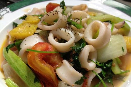 Mẹo 'thần thánh' xào mực giòn sần sật, thơm ngọt, không chảy nước