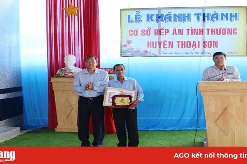 Khánh thành cơ sở Bếp ăn tình thương huyện Thoại Sơn