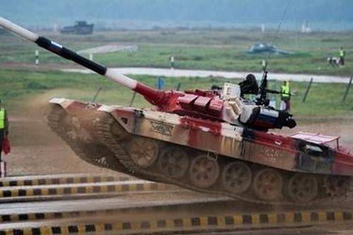 Thắng nghẹt thở Trung Quốc, tuyển Nga lần thứ 6 vô địch Tank Biathlon