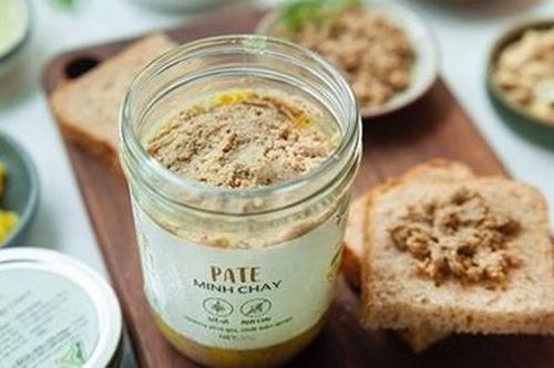 Từ vụ ngộ độc Pate Minh Chay: Đừng phó mặc cho doanh nghiệp tự công bố chất lượng!