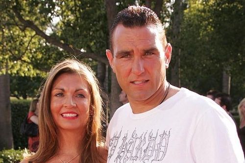 Vinnie Jones tuyên bố không tái hôn sau khi vợ qua đời