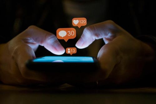 'Mạng xã hội đang hút cạn sức sống của bạn'