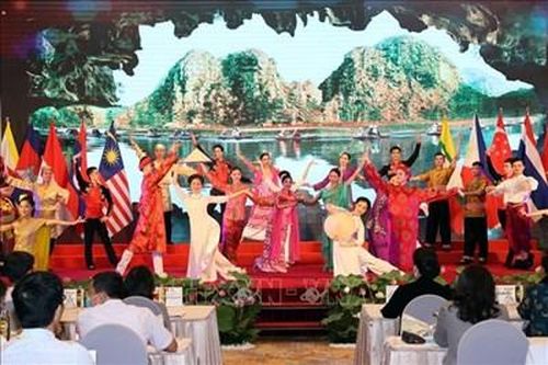 Nâng tầm quan hệ đối tác AIPA - ASEAN vì 'ngôi nhà chung'