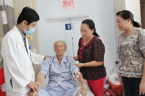 Rối loạn tính chất phân có thể là dấu hiệu cảnh báo bệnh nghiêm trọng