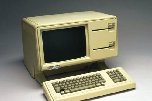 10 sản phẩm Apple giá 'cắt cổ' vẫn khiến thế giới điên đảo