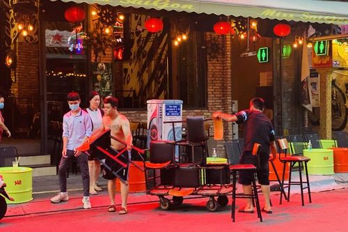 Vũ trường, quán bar Sài Gòn hối hả mở cửa đón khách trở lại