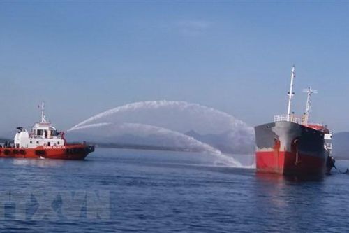 Quảng Ngãi: Cháy tàu chở dầu tại cảng Dung Quất, một người mất tích