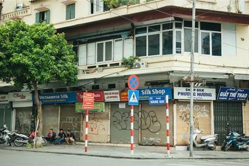 Bí tiền, hàng loạt doanh nghiệp sa thải lao động