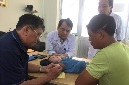 Phẫu thuật dị tật miễn phí cho trẻ