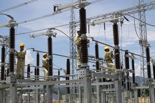 Đẩy nhanh tiến độ thực hiện các dự án công nghiệp trọng điểm