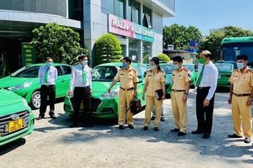 Tạo điều kiện thuận lợi cho việc đổi biển số xe kinh doanh vận tải