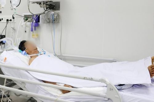 Tìm nhiều nguồn mua thuốc giải độc cho bệnh nhân ngộ độc pate Minh Chay