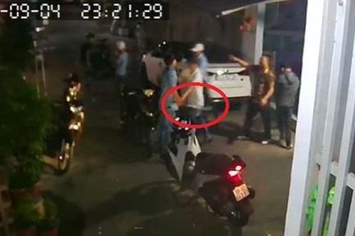 TP.HCM: Truy xét nhóm côn đồ cầm mã tấu vào nhà dân đánh người