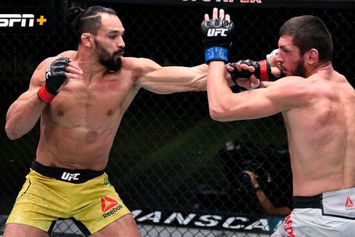 Võ sĩ UFC giải thích việc tát đối thủ