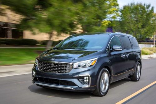 Giá xe ô tô hôm nay 8/9: Kia Sedona giảm mạnh