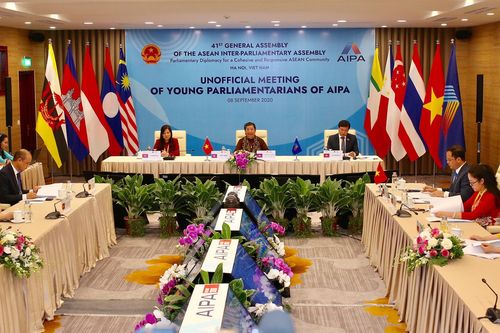 Mỗi nghị sĩ trẻ phải góp phần duy trì hòa bình, ổn định và phát triển bền vững ở khu vực