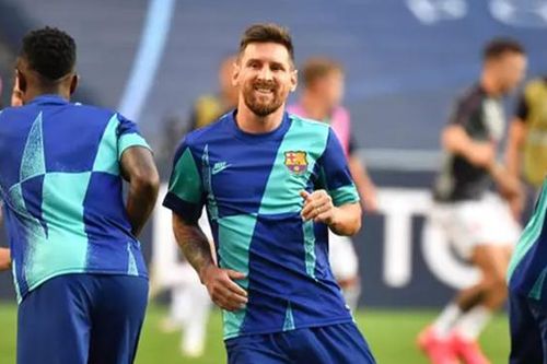 Messi làm gì trong lần đầu có mặt ở đại bản doanh Barca sau tuyên bố ở lại?