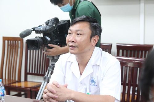 Vào mùa sốt xuất huyết, chuyên gia cảnh báo cách chăm sóc trẻ