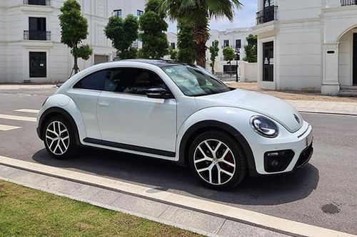 'Con bọ' Volkswagen Beetle Dune chạy lướt hơn 1,3 tỷ ở Hà Nội