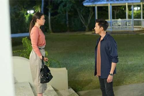 Nghe lời dặn dò của vợ anh lập tức xé đơn thay đổi quyết định