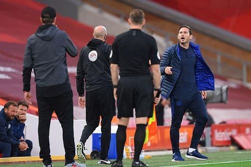 HLV Lampard nhận sai, xin lỗi Kloop sau pha võ mồm bất thành