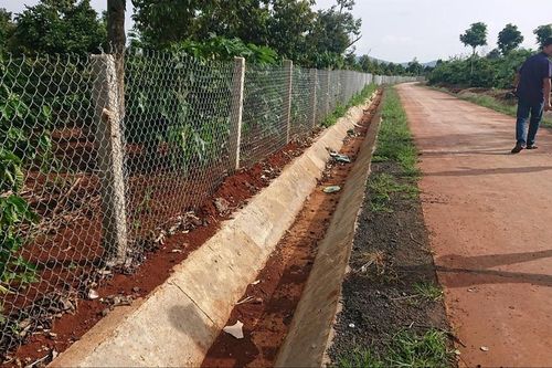 Kỳ quặc dự án 'nắn' đường vào đất nhà quan