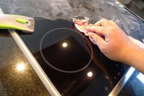Cách vệ sinh bếp từ đơn giản giúp bếp an toàn, sử dụng lâu dài