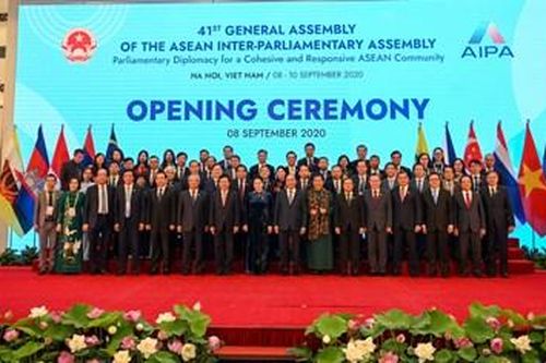 Các nước ASEAN cần chung tay chống lại đại dịch COVID- 19