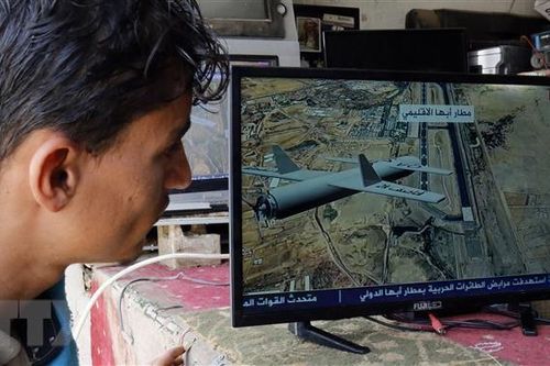 Phiến quân Houthi tấn công sân bay quốc tế của Saudi Arabia