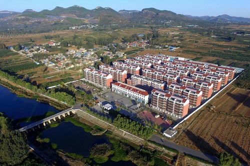 Làng quê Trung Quốc chật vật thích nghi với kế hoạch kinh tế mới