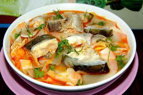 Cách nấu món canh chua cá hồi không mùi tanh, giàu dinh dưỡng, tốt cho sức khỏe