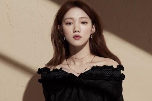 Bí quyết giúp 'tiên nữ cử tạ' Lee Sung Kyung giảm 10kg trong 6 tháng