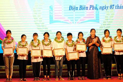 Hướng tới xây dựng xã hội học tập