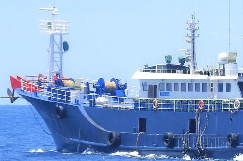 Nhận dạng tàu cá Trung Quốc - Kỳ 2: Từ định vị vệ tinh đến... vòi rồng