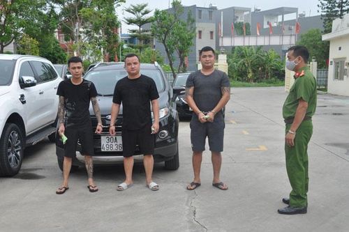 Khởi tố, bắt giam các đối tượng dùng hung khí đánh người trọng thương
