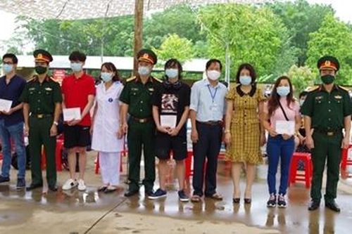 80 công dân hoàn thành thời gian cách ly tại Hòa Bình