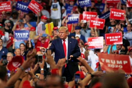 Gây quỹ tỷ USD, Trump chi tiêu xa hoa cho chiến dịch tranh cử