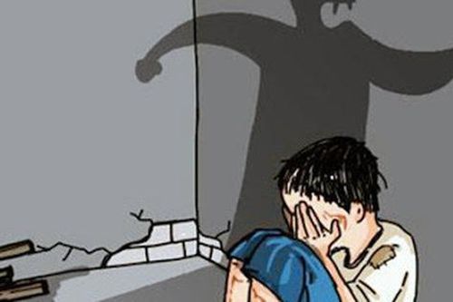 Thêm nghi án bố đẻ bạo hành dã man con gái ở Bắc Giang
