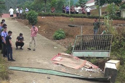 Học sinh tử vong do đổ cổng trường: Trường học phải rà soát cơ sở vật chất