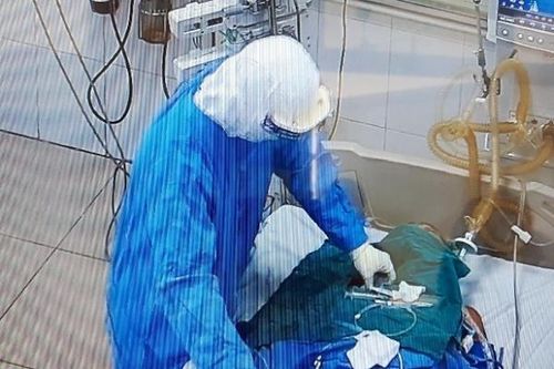 BN793 rút ECMO đã sinh hoạt bình thường; cụ ông Hải Dương cai dần thở máy