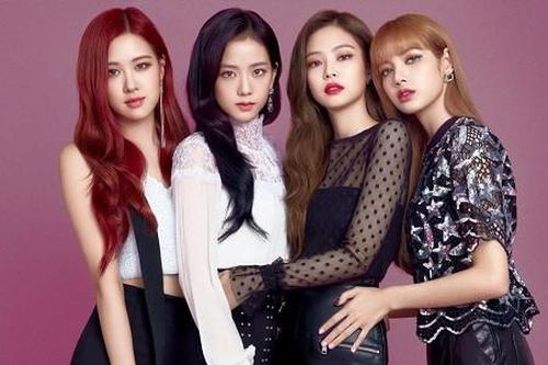 Trong thế giới fangirl: Hãy đứng lên theo đuổi đam mê của chính mình như BLACKPINK!