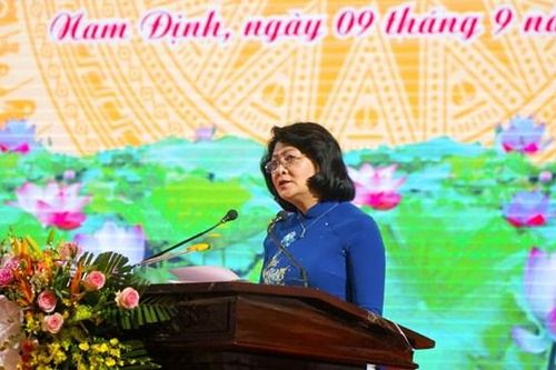 Nam Định: Chú trọng khen thưởng tập thể nhỏ, người lao động trực tiếp