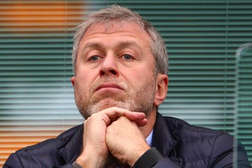 Tỷ phú Abramovich chưa chán bóng đá